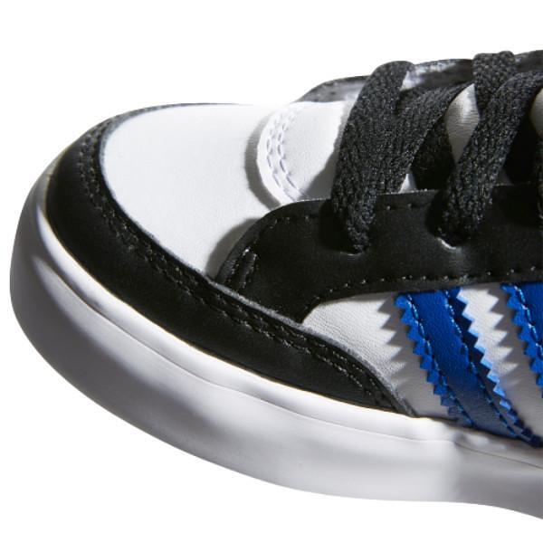 Бебешки спортни обувки ADIDAS Hard Court Бяло