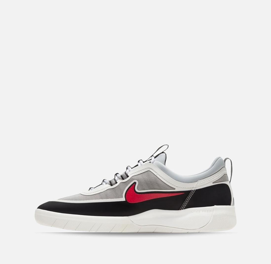 Кецове Nike SB Nyjah Free 2.0 Black Metallic Silver BV2078-002