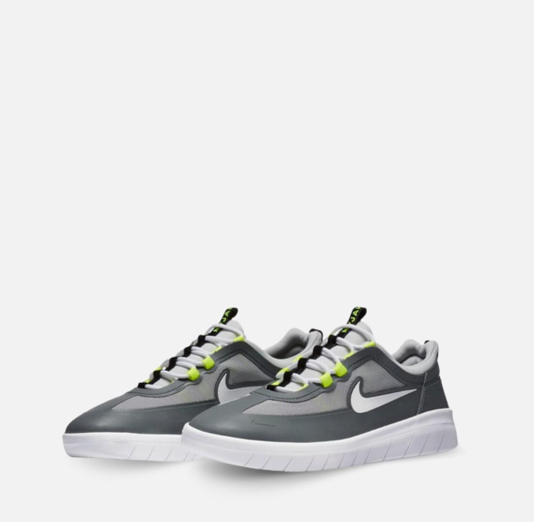 Кецове Nike SB Nyjah Free 2.0 Smoke Grey BV2078-003