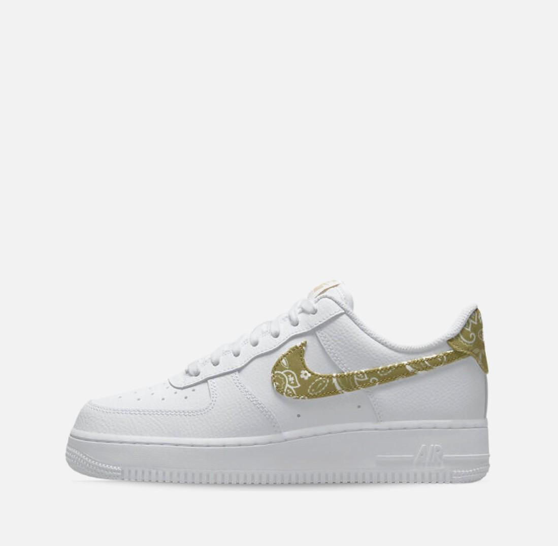 Маратонки Nike Air Force 1 '07 Olive DJ9942-101