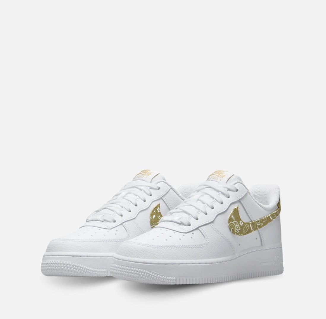 Маратонки Nike Air Force 1 '07 Olive DJ9942-101