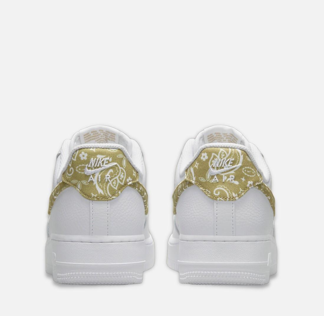 Маратонки Nike Air Force 1 '07 Olive DJ9942-101