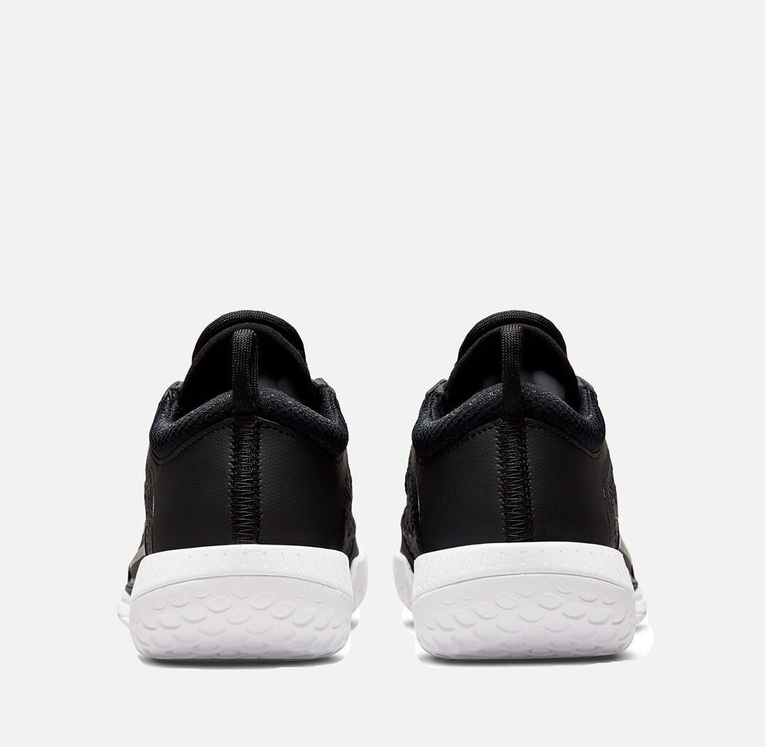 Маратонки Nike Court Zoom NXT HC Tennis DH0222-091