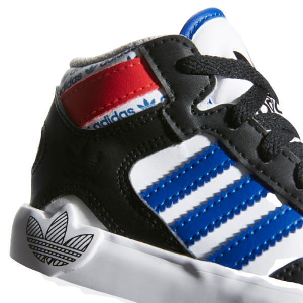 Бебешки спортни обувки ADIDAS Hard Court Бяло