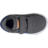 Încălțăminte sport pentru bebeluși ADIDAS HOOPS gri