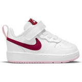 Βρεφικά αθλητικά παπούτσια NIKE COURT BOROUGH Λευκά με λεπτομέρειες σε μπορντό και απαλό ροζ