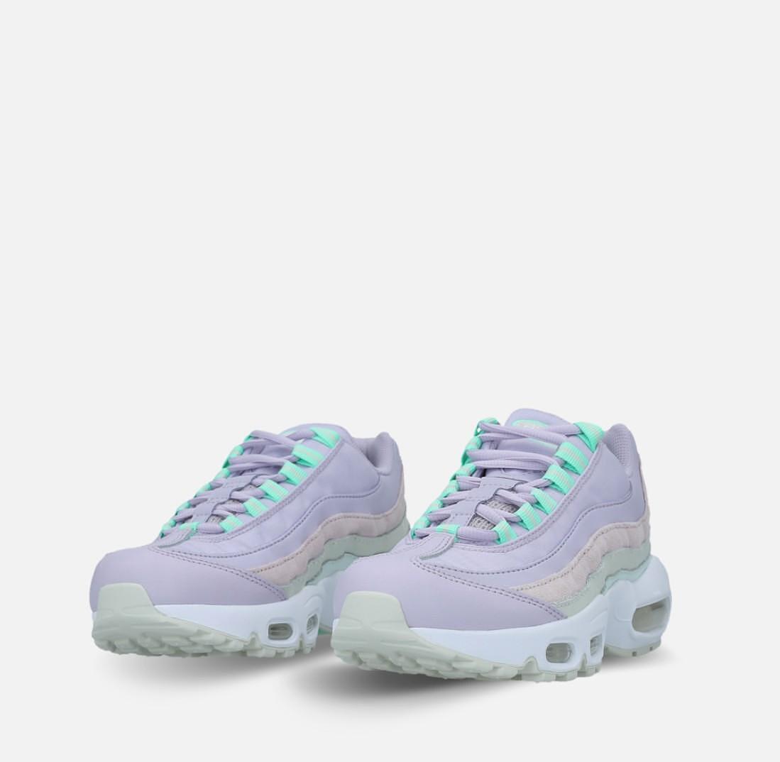 Дамски маратонки NIKE AIR MAX 95 Lavandula CZ1642 500