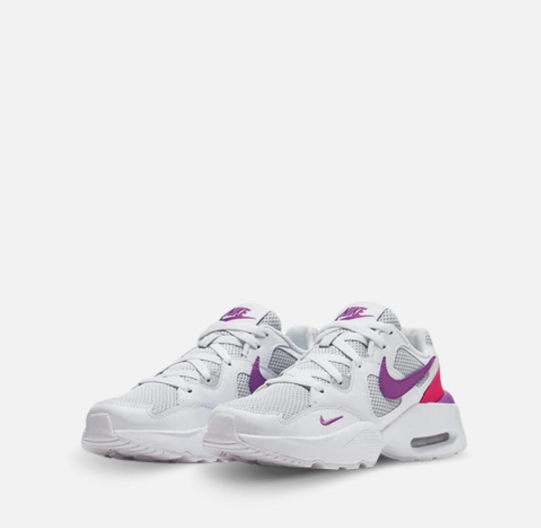 Γυναικεία αθλητικά παπούτσια NIKE AIR MAX FUSION CJ3824-101