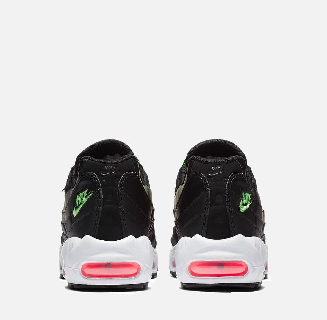 Γυναικεία αθλητικά παπούτσια NIKE AIR MAX 95 SE WW CV9030-001