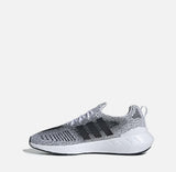 Adidași bărbați Adidas Swift Run 22 Black/White GZ3507