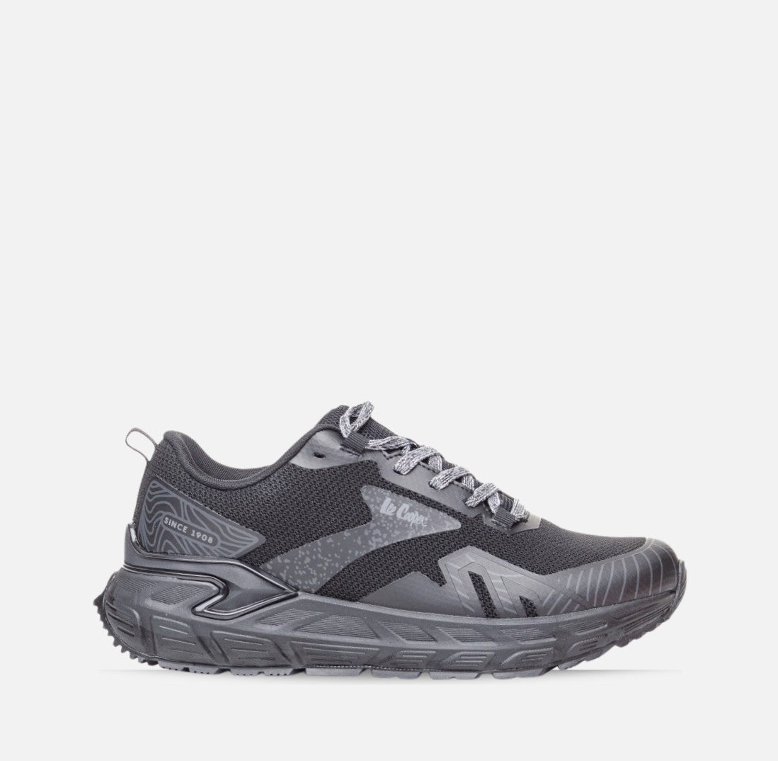 Мъжки маратонки Lee Cooper Black 401-01