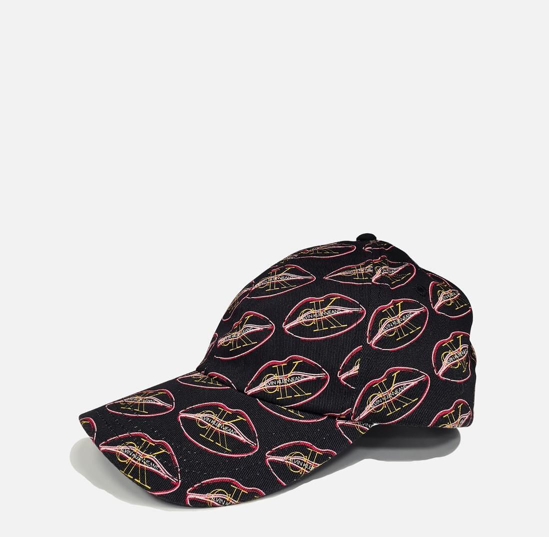 Шапка Calvin Klein Jeans Cap Kiss W