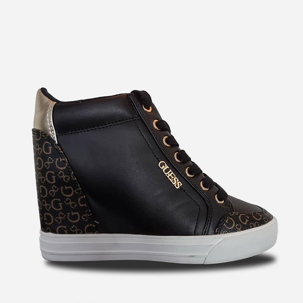Зимни обувки боти Guess WGLEARS